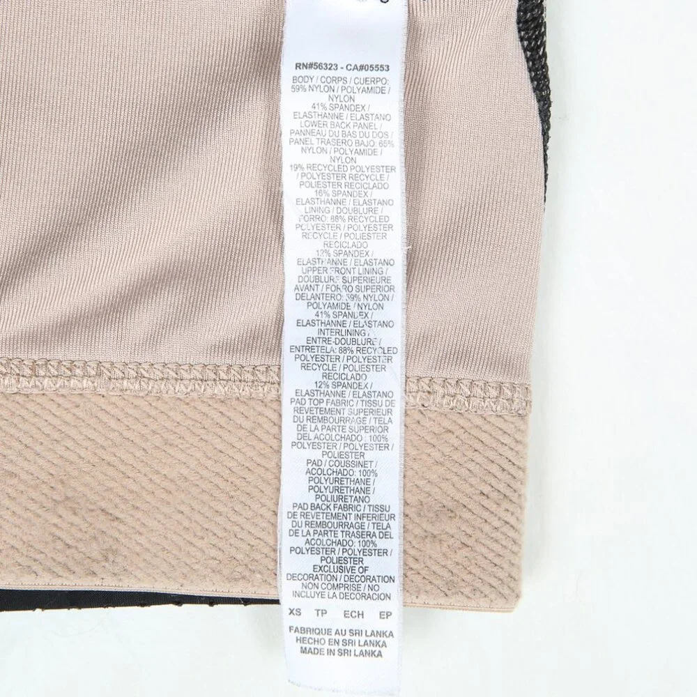 NIKE Classic Cross Back High-Neck Sports Bra with Dri-FIT Technology